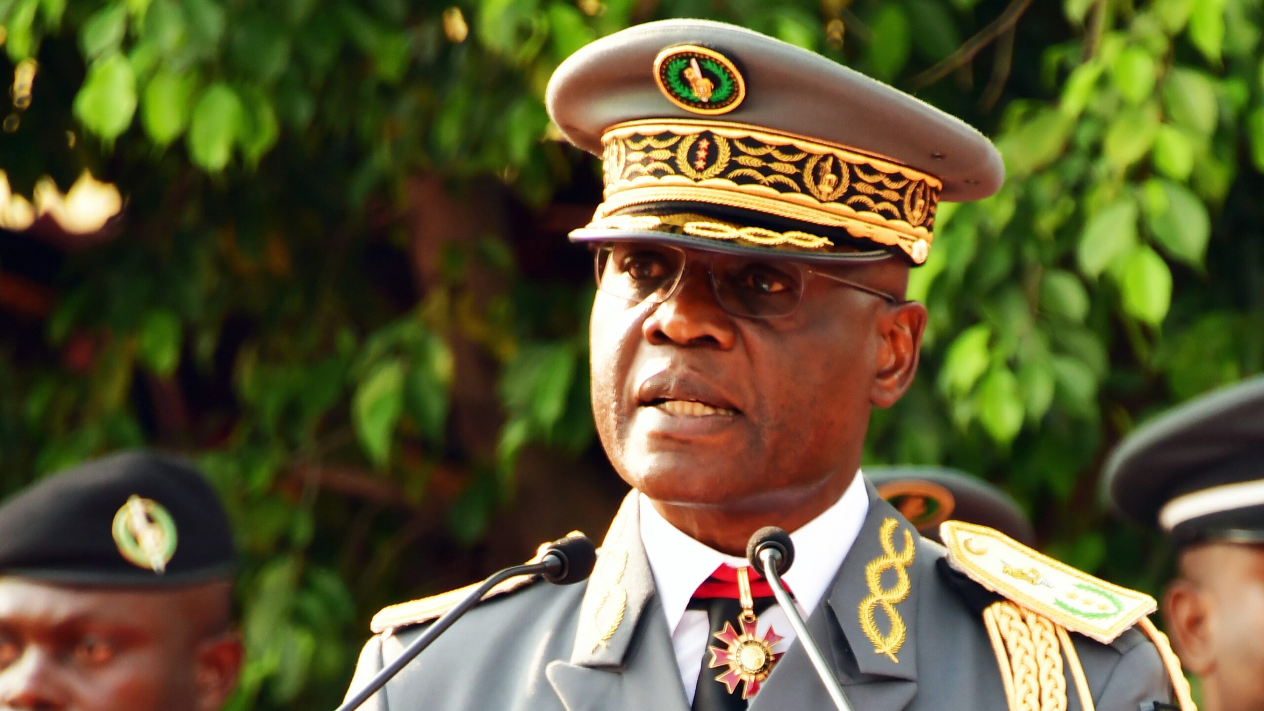 Réveillon d’armes 2024 : l’éradication complète du grand banditisme en 2025, une des orientations de Denis Sassou N’Guesso à la Force Publique