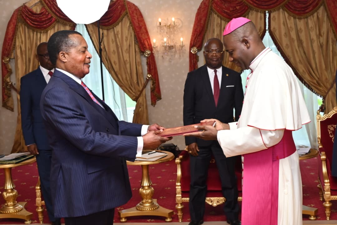 Diplomatie : Cinq nouveaux ambassadeurs présentent leurs lettres de créance au chef de l’Etat Denis Sassou-N’Guesso.
